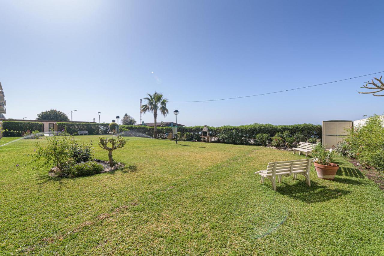 Wintowinrentals Amazing Front Sea View & Relax 토레 데 베나갈본 외부 사진